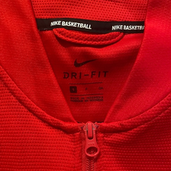 Nike Red Full-Zip Jacket - Picture 2 of 2